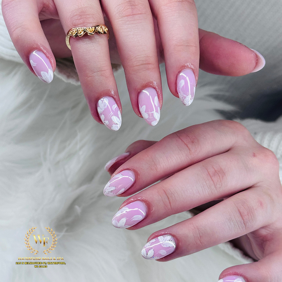 Nail design Highlight at Waterford Nails & Spa